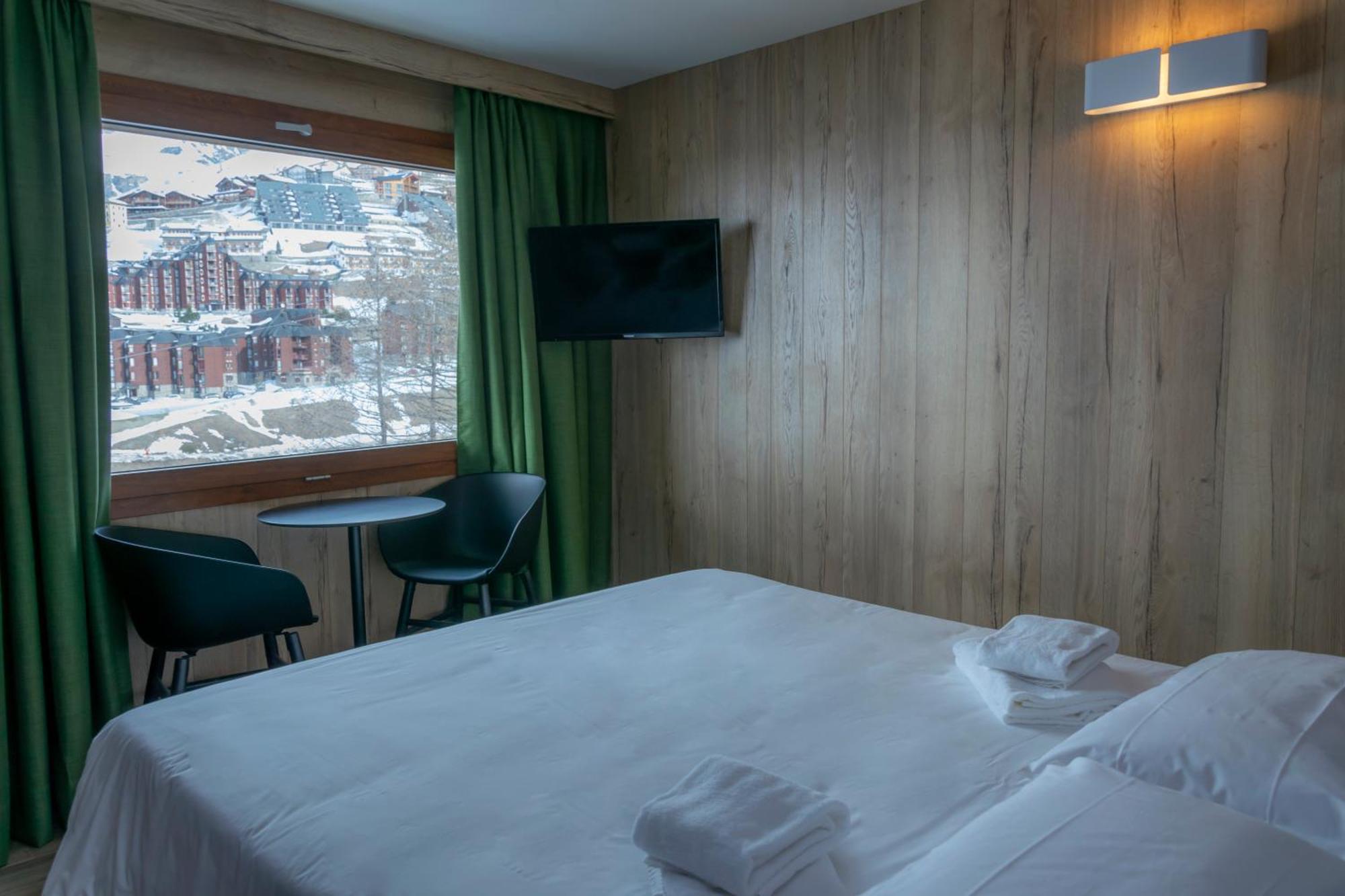 Hotel Petit Palais Breuil-Cervinia Exterior foto