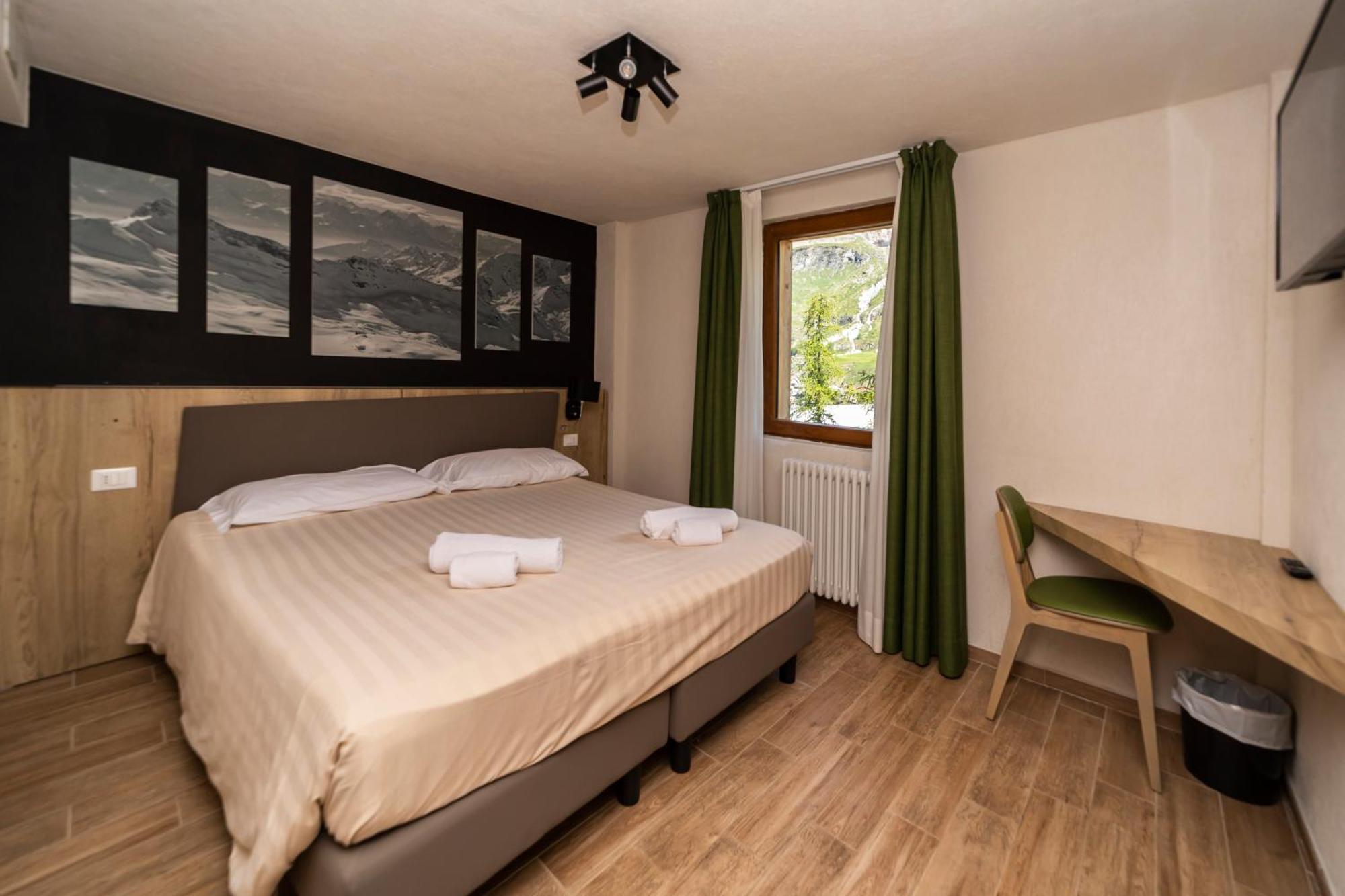 Hotel Petit Palais Breuil-Cervinia Exterior foto