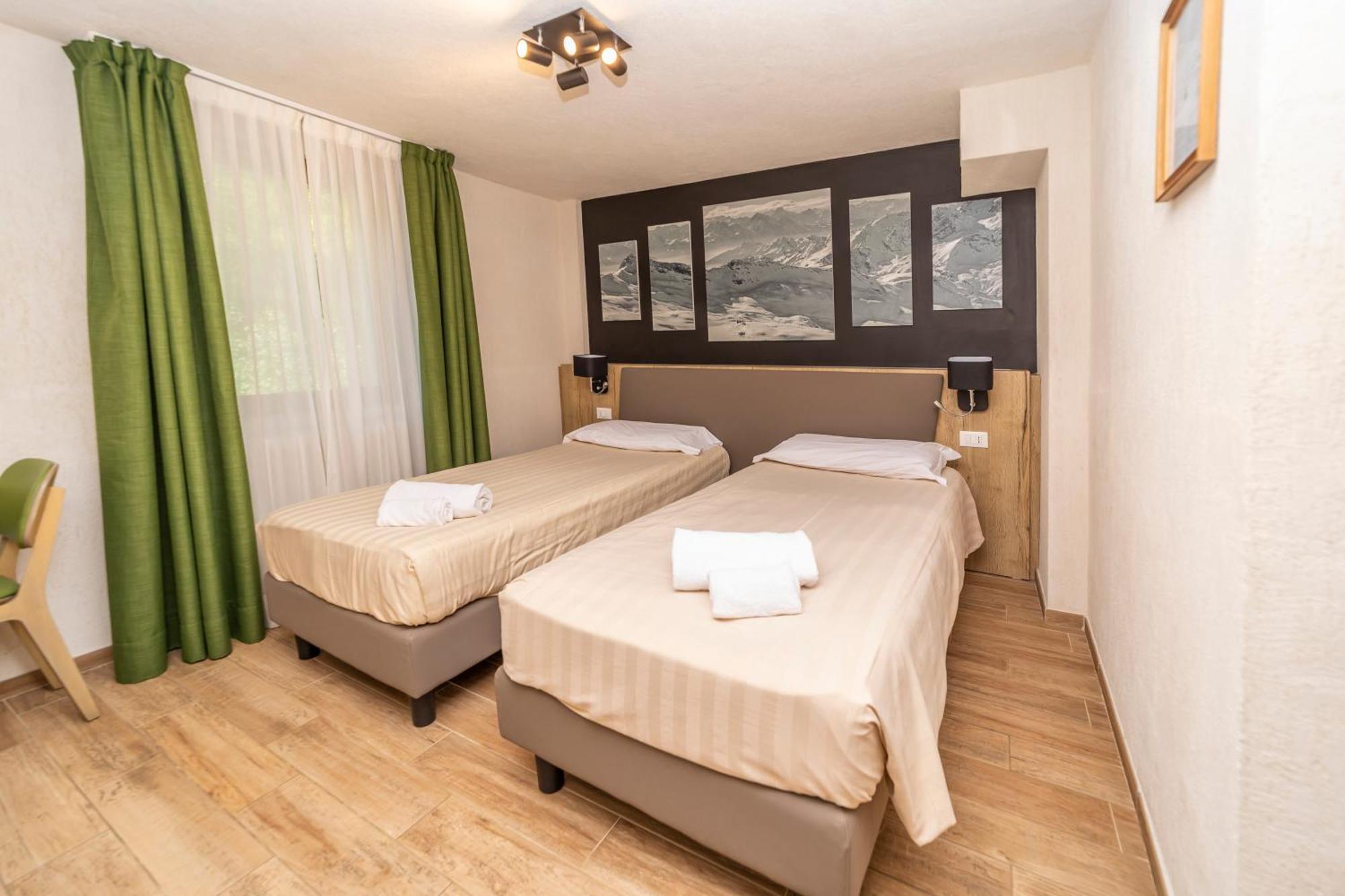 Hotel Petit Palais Breuil-Cervinia Habitación foto