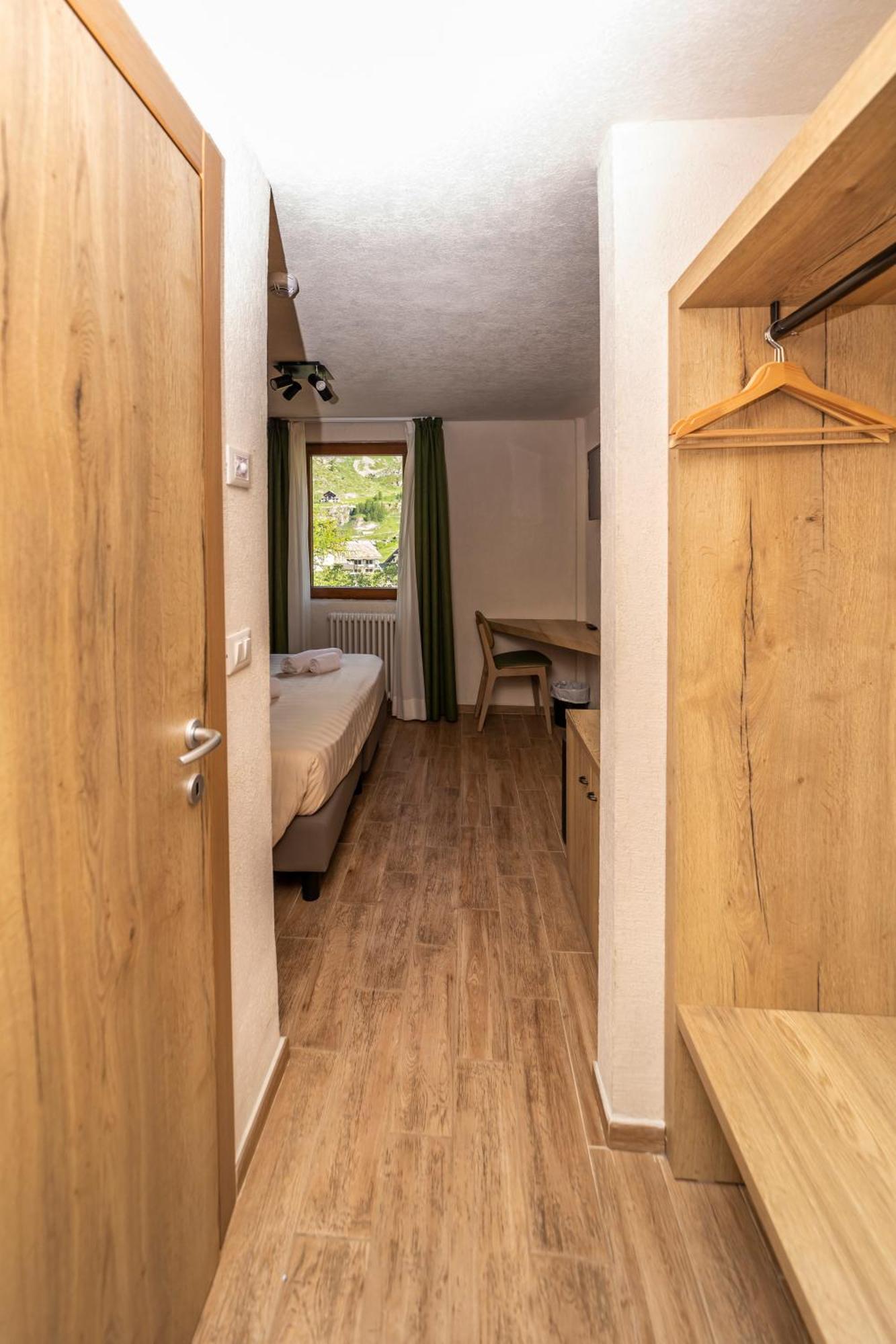 Hotel Petit Palais Breuil-Cervinia Habitación foto