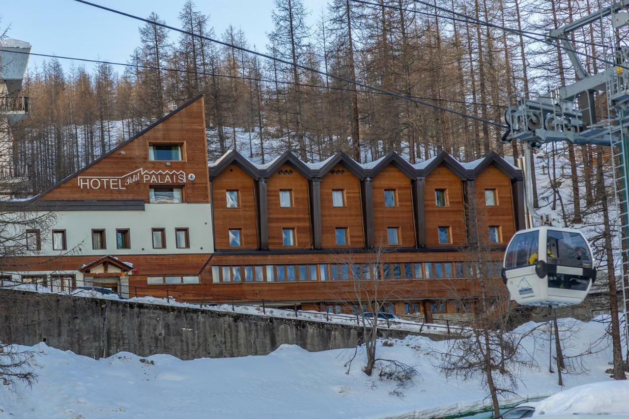 Hotel Petit Palais Breuil-Cervinia Exterior foto